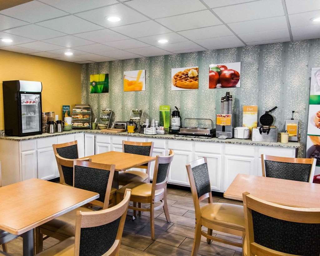 Rodeway Inn St. Helena - Beaufort South Frogmore Restaurant photo